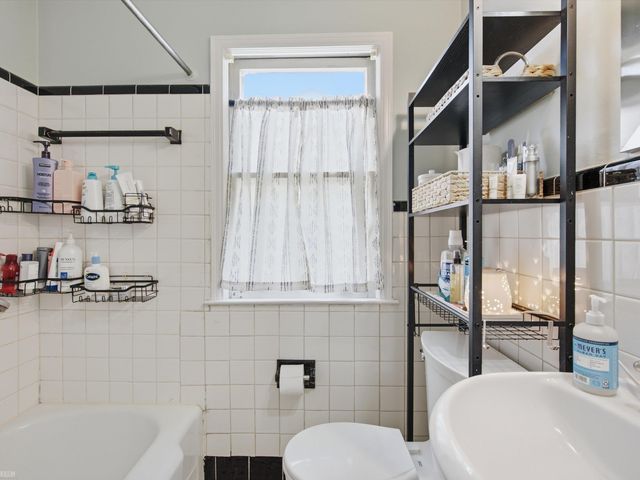 17802 Homer Street, Roseville, MI 48066