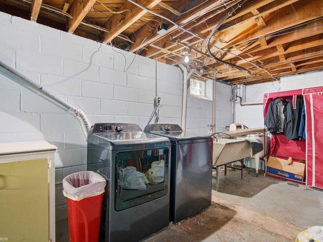 17802 Homer Street, Roseville, MI 48066