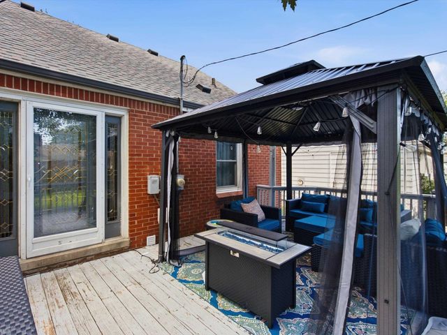 17802 Homer Street, Roseville, MI 48066