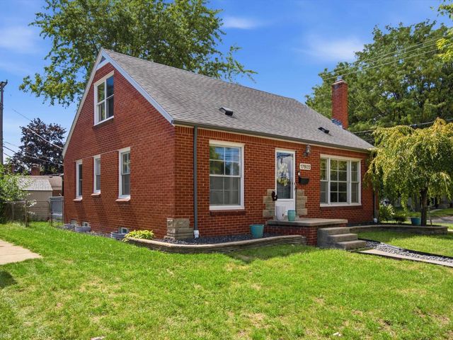 17802 Homer Street, Roseville, MI 48066