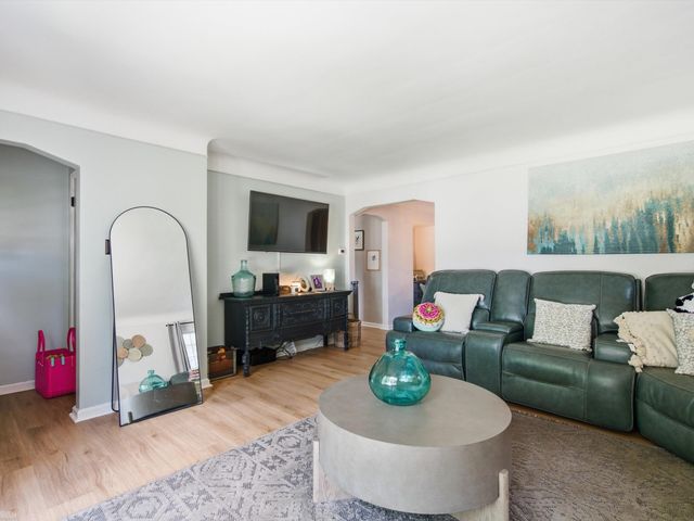 17802 Homer Street, Roseville, MI 48066
