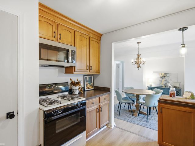 17802 Homer Street, Roseville, MI 48066