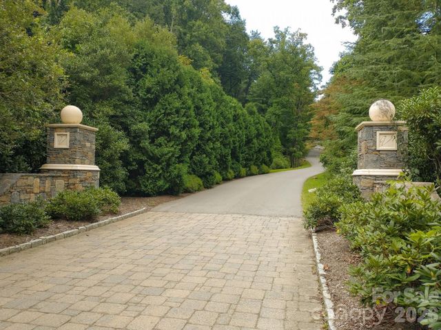 197 Starling Pass, Asheville, NC 28804