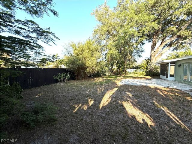1354 Stadler DR, Fort Myers, FL 33901