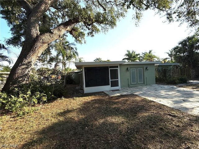 1354 Stadler DR, Fort Myers, FL 33901