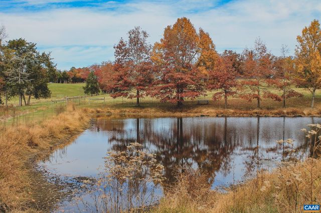 3785 ROLLING RD S, Scottsville, VA 24590