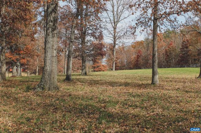 3785 ROLLING RD S, Scottsville, VA 24590