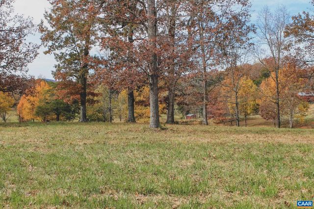 3785 ROLLING RD S, Scottsville, VA 24590