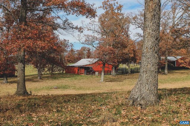 3785 ROLLING RD S, Scottsville, VA 24590