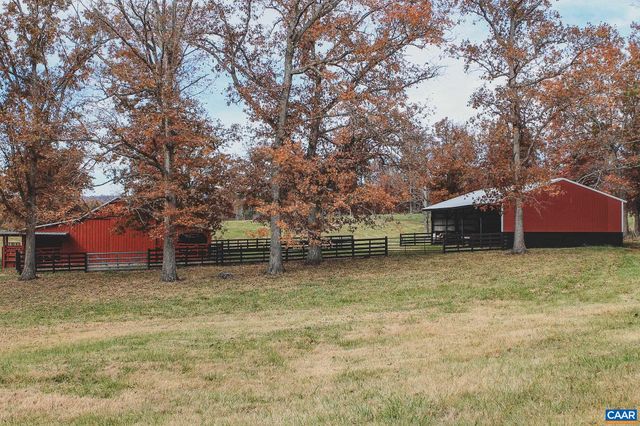 3785 ROLLING RD S, Scottsville, VA 24590