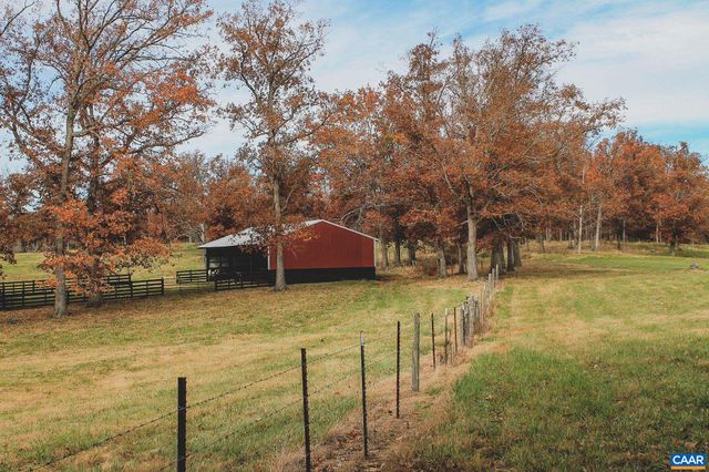 3785 ROLLING RD S, Scottsville, VA 24590