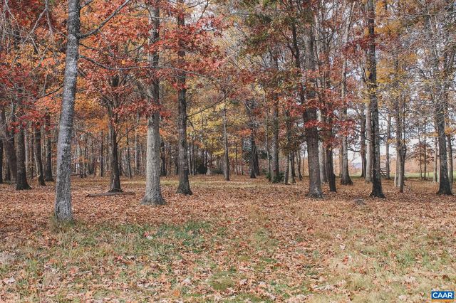 3785 ROLLING RD S, Scottsville, VA 24590