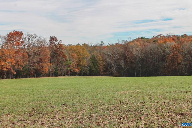 3785 ROLLING RD S, Scottsville, VA 24590