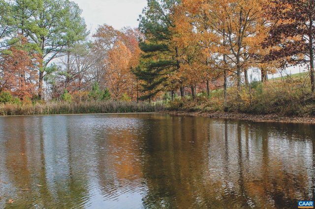 3785 ROLLING RD S, Scottsville, VA 24590