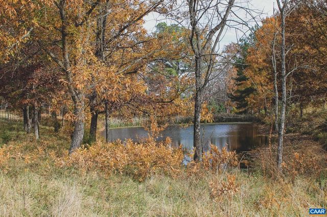 3785 ROLLING RD S, Scottsville, VA 24590