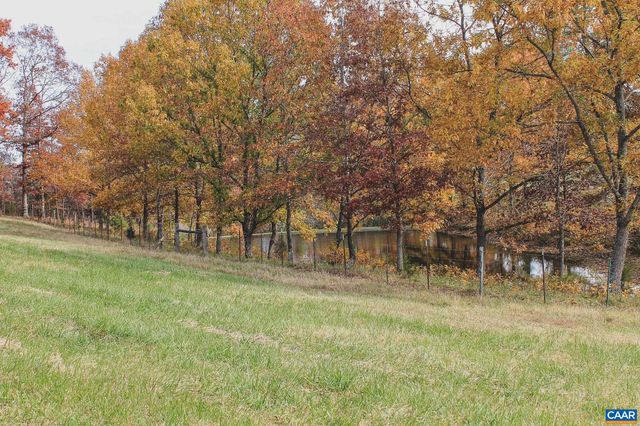 3785 ROLLING RD S, Scottsville, VA 24590