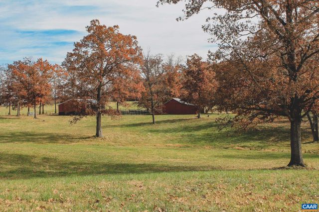 3785 ROLLING RD S, Scottsville, VA 24590