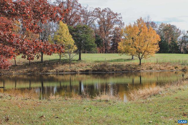 3785 ROLLING RD S, Scottsville, VA 24590