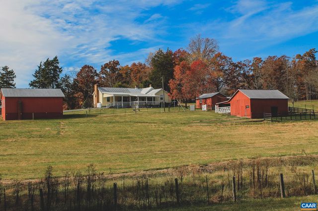 3785 ROLLING RD S, Scottsville, VA 24590