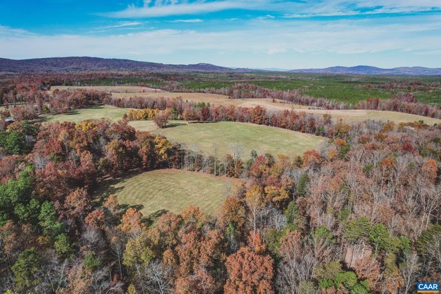 3785 ROLLING RD S, Scottsville, VA 24590