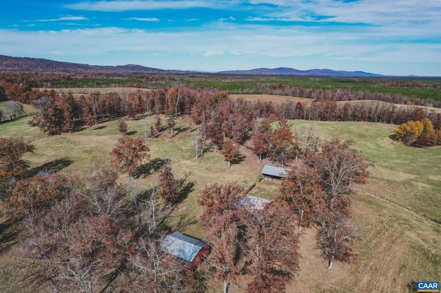 3785 ROLLING RD S, Scottsville, VA 24590
