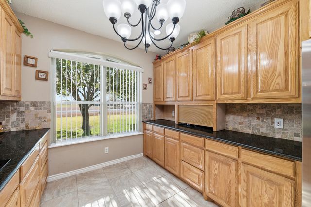 517 Hiwasee Road, Waxahachie, TX 75165