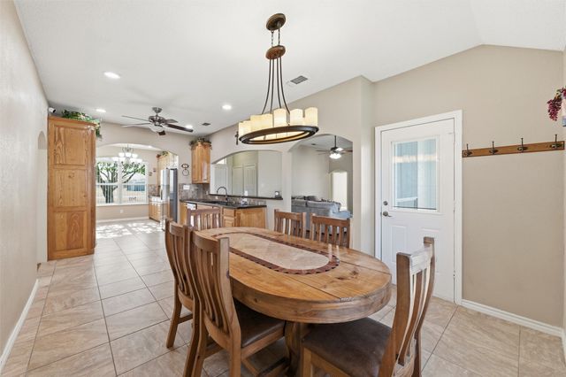 517 Hiwasee Road, Waxahachie, TX 75165