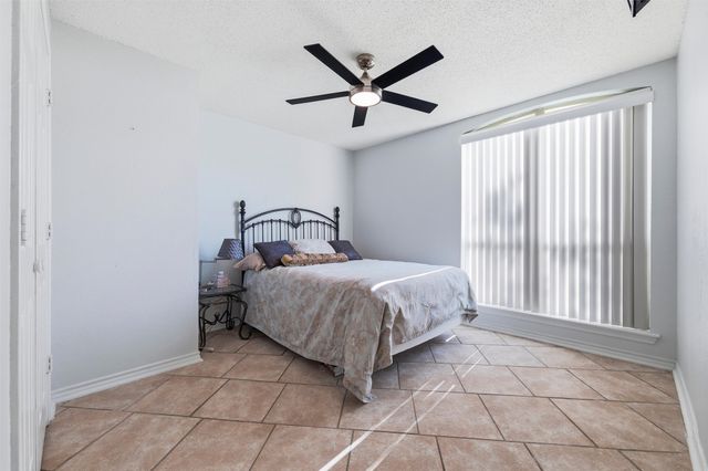 517 Hiwasee Road, Waxahachie, TX 75165