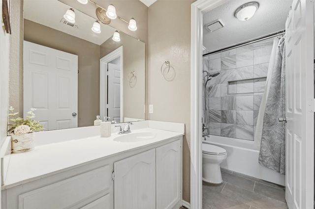 517 Hiwasee Road, Waxahachie, TX 75165