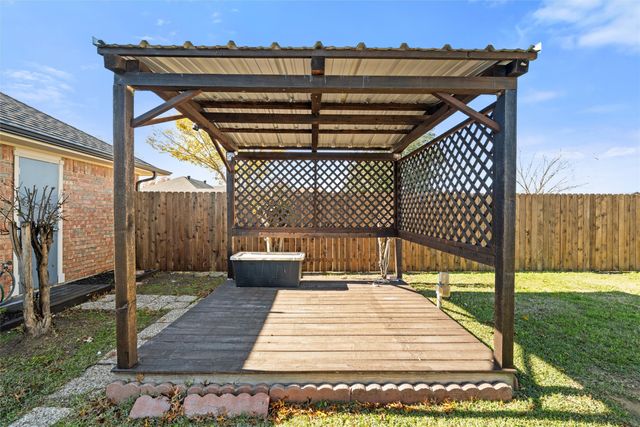 517 Hiwasee Road, Waxahachie, TX 75165