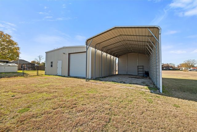 517 Hiwasee Road, Waxahachie, TX 75165