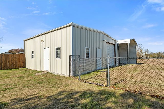 517 Hiwasee Road, Waxahachie, TX 75165