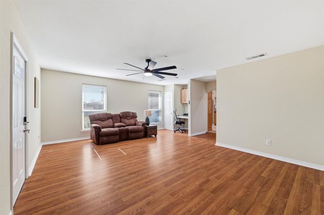 517 Hiwasee Road, Waxahachie, TX 75165