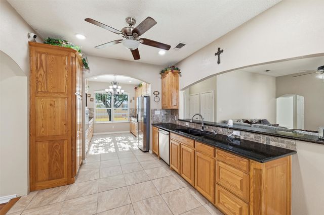 517 Hiwasee Road, Waxahachie, TX 75165