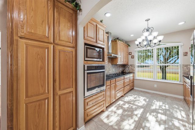 517 Hiwasee Road, Waxahachie, TX 75165