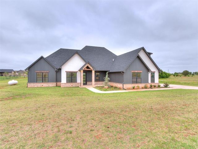 2441 Hawks Haven Drive, Guthrie, OK 73044