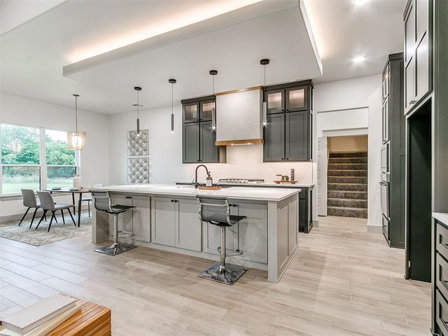 2441 Hawks Haven Drive, Guthrie, OK 73044