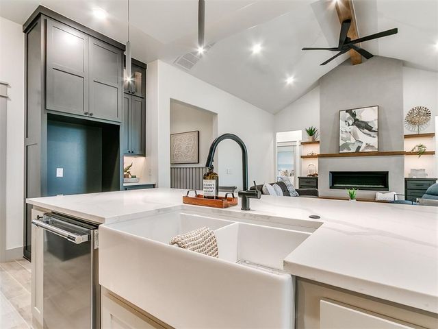 2441 Hawks Haven Drive, Guthrie, OK 73044
