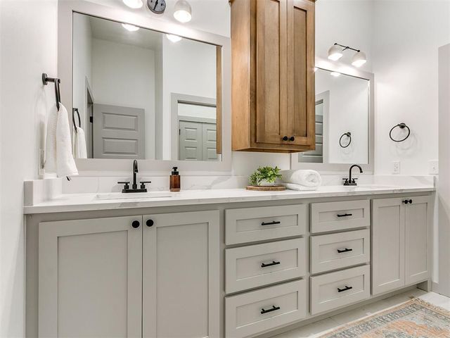 2441 Hawks Haven Drive, Guthrie, OK 73044