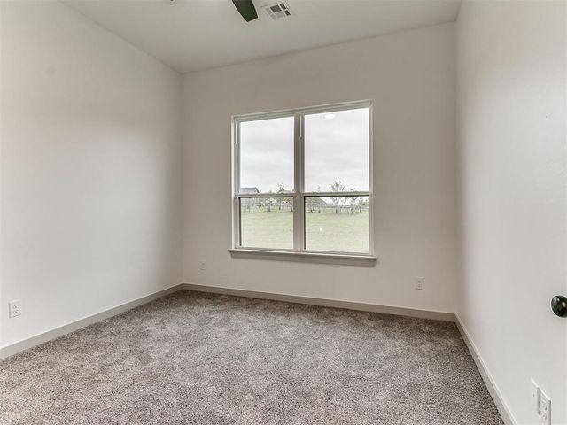 2441 Hawks Haven Drive, Guthrie, OK 73044