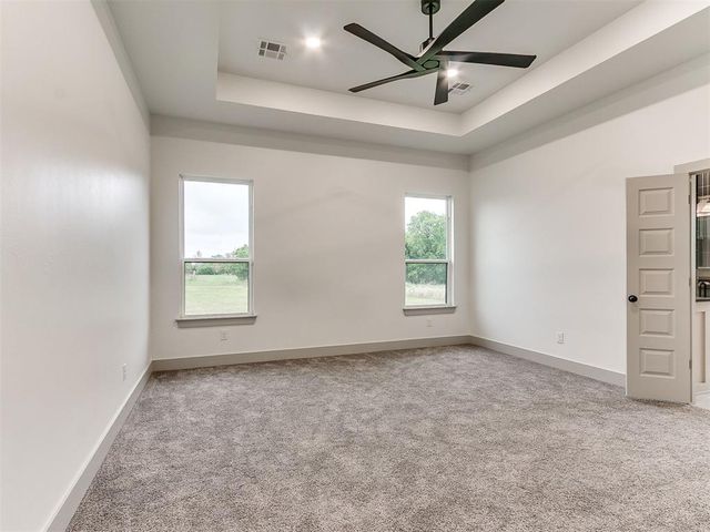 2441 Hawks Haven Drive, Guthrie, OK 73044