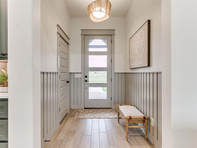 2441 Hawks Haven Drive, Guthrie, OK 73044