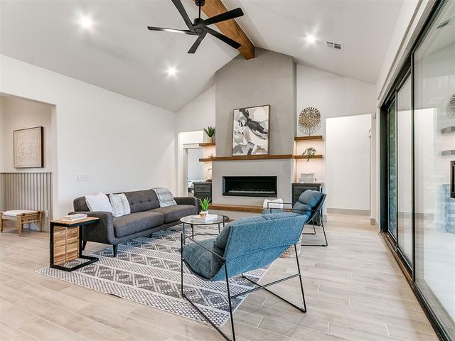 2441 Hawks Haven Drive, Guthrie, OK 73044