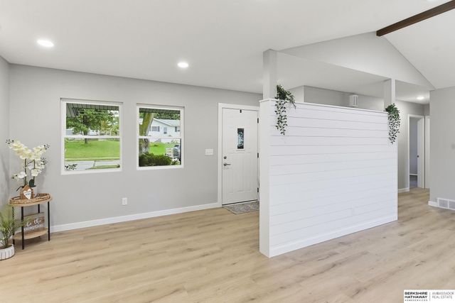 2009 Lloyd Street, Bellevue, NE 68005