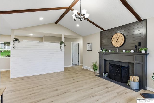 2009 Lloyd Street, Bellevue, NE 68005