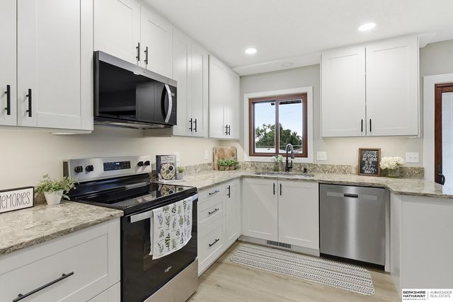 2009 Lloyd Street, Bellevue, NE 68005