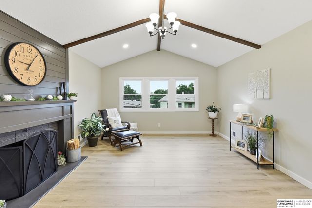 2009 Lloyd Street, Bellevue, NE 68005