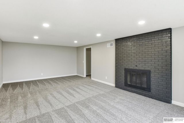 2009 Lloyd Street, Bellevue, NE 68005