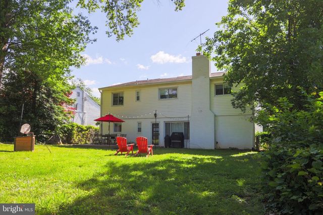 9200 CHANUTE DR, Bethesda, MD 20814
