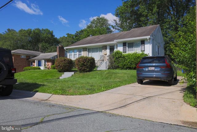 9200 CHANUTE DR, Bethesda, MD 20814